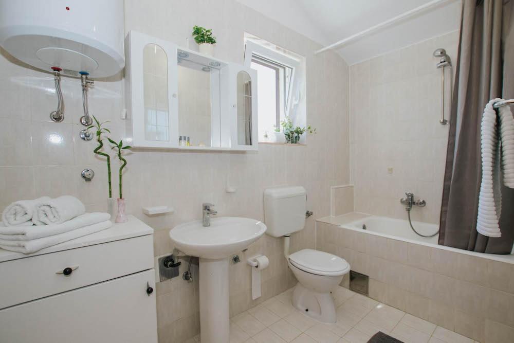 Apartman Relax 2 Zaboric Bagian luar foto